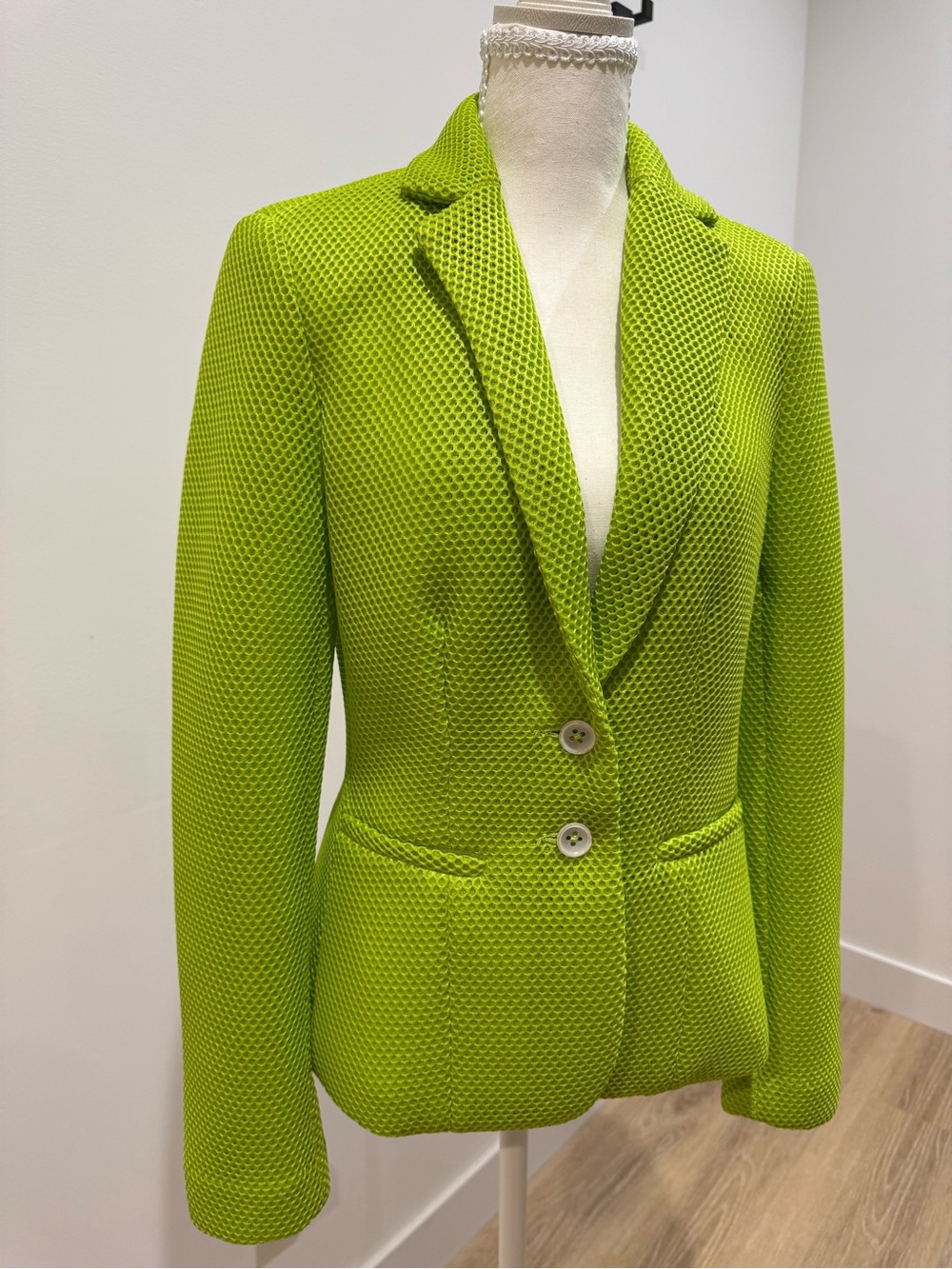 Paperwhite Lime Green Textured Women's Blazer size 6, party vacation NEW